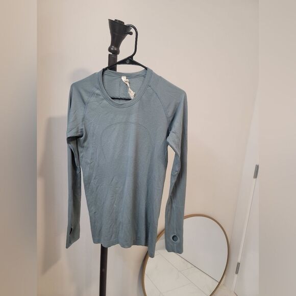 Lululemon Swiftly Tech Top, EUC Sz 8 - Picture 1 of 6